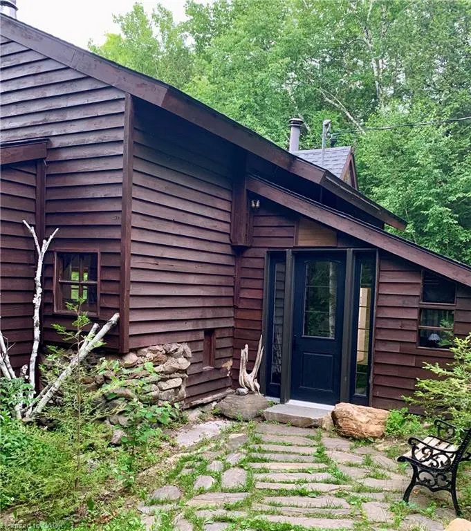 2724 River Road