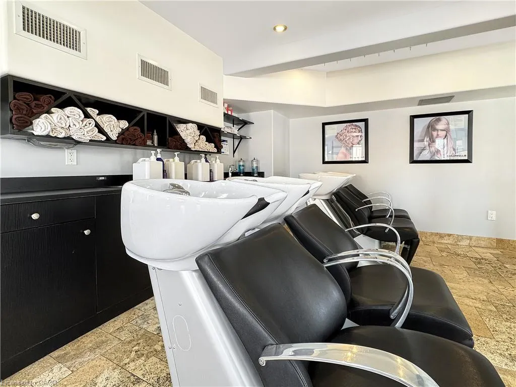 423 King Street E, #1