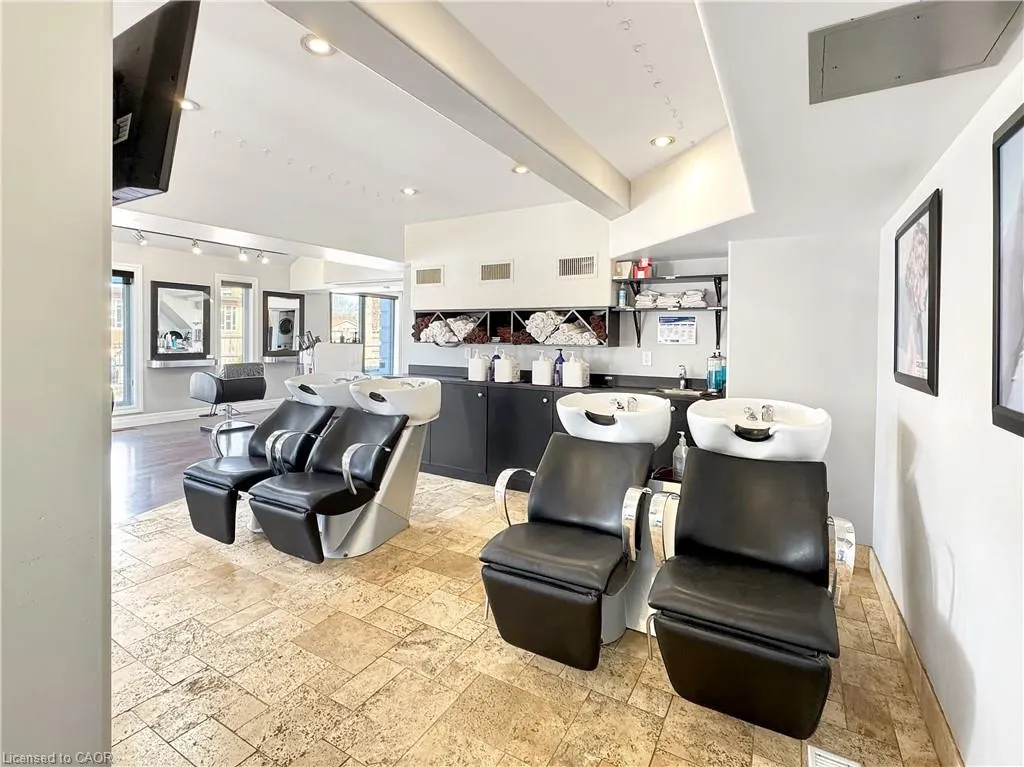 423 King Street E, #1