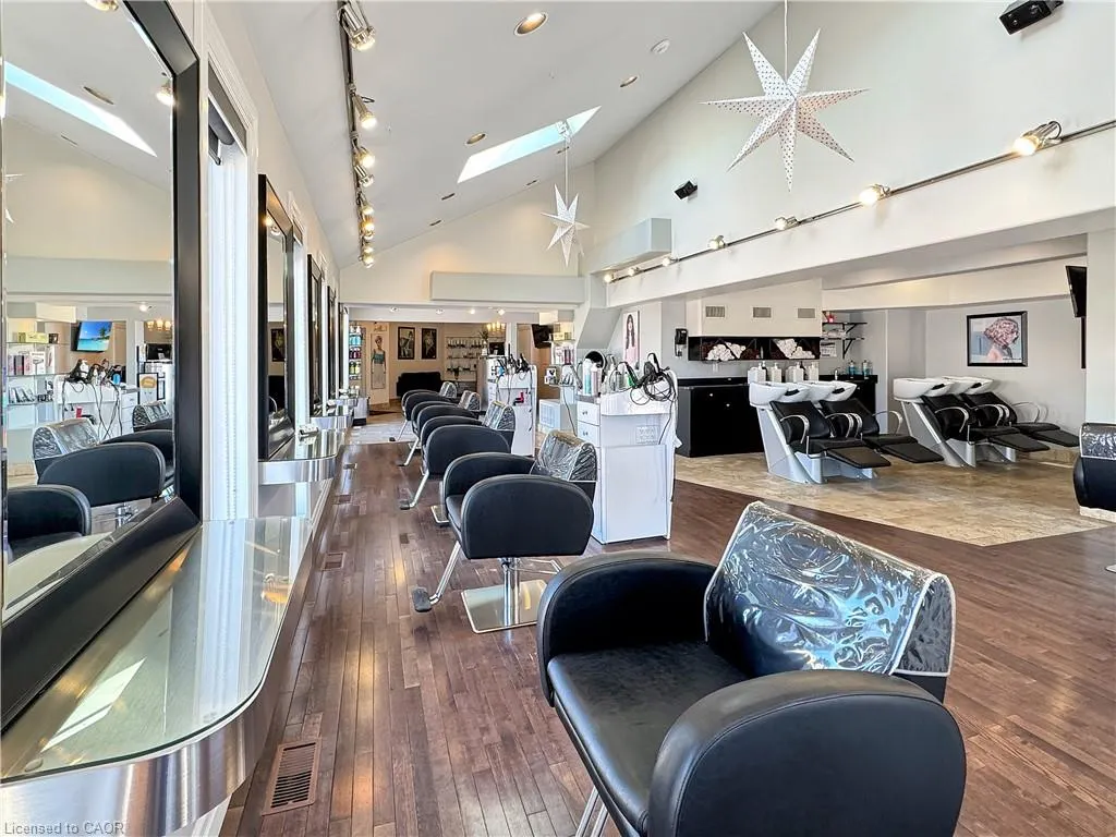 423 King Street E, #1