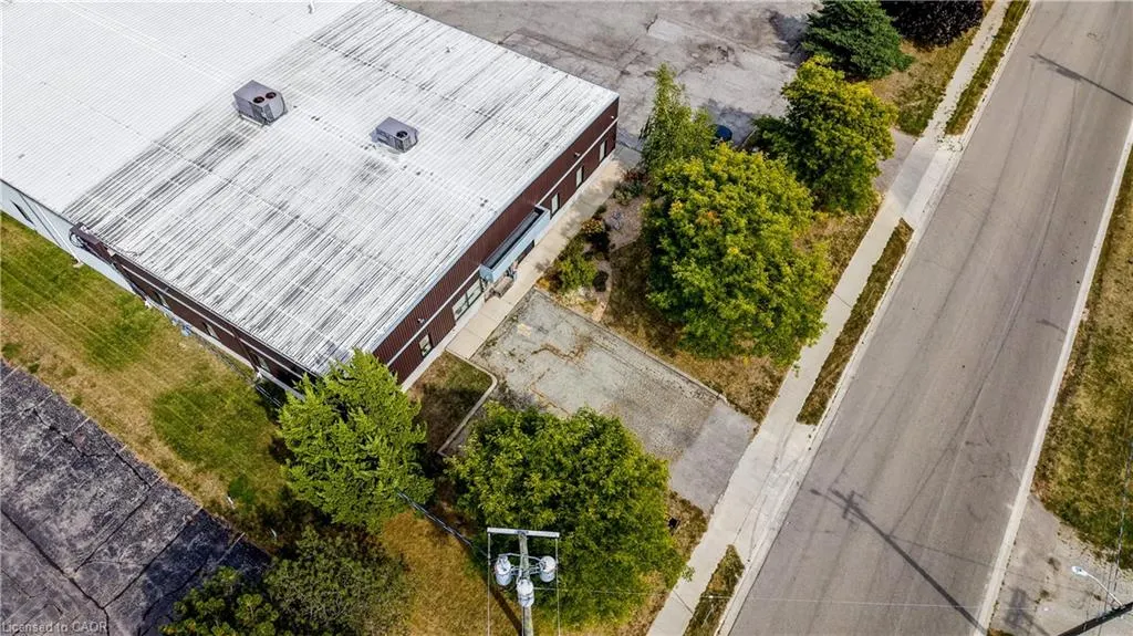 136 Dearborn Place