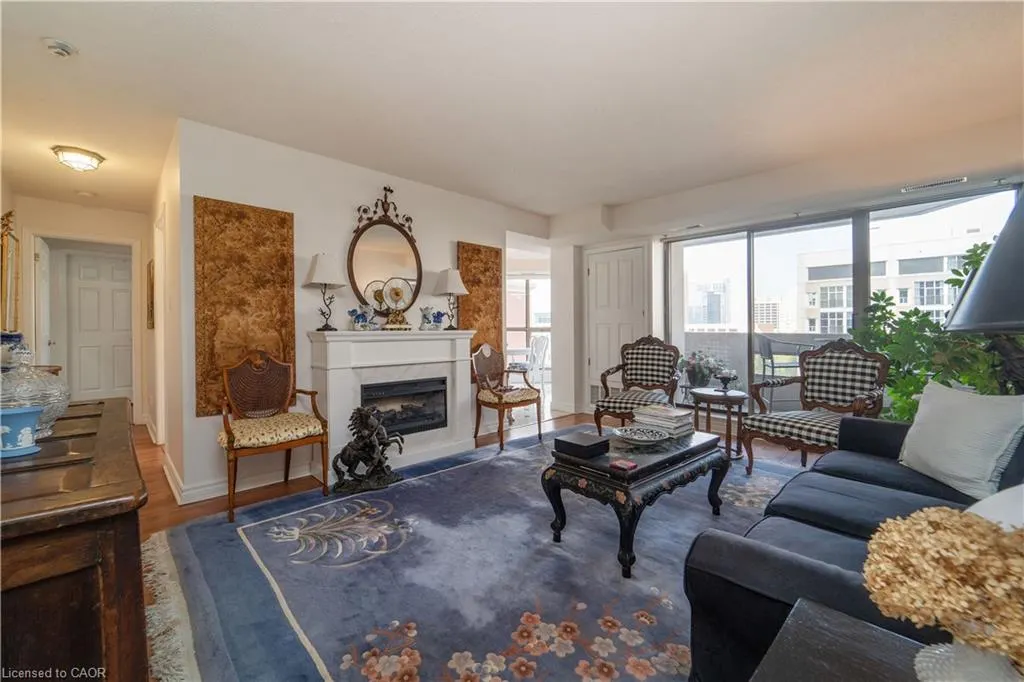 67 Caroline Street S, #501