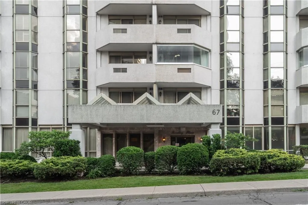 67 Caroline Street S, #501