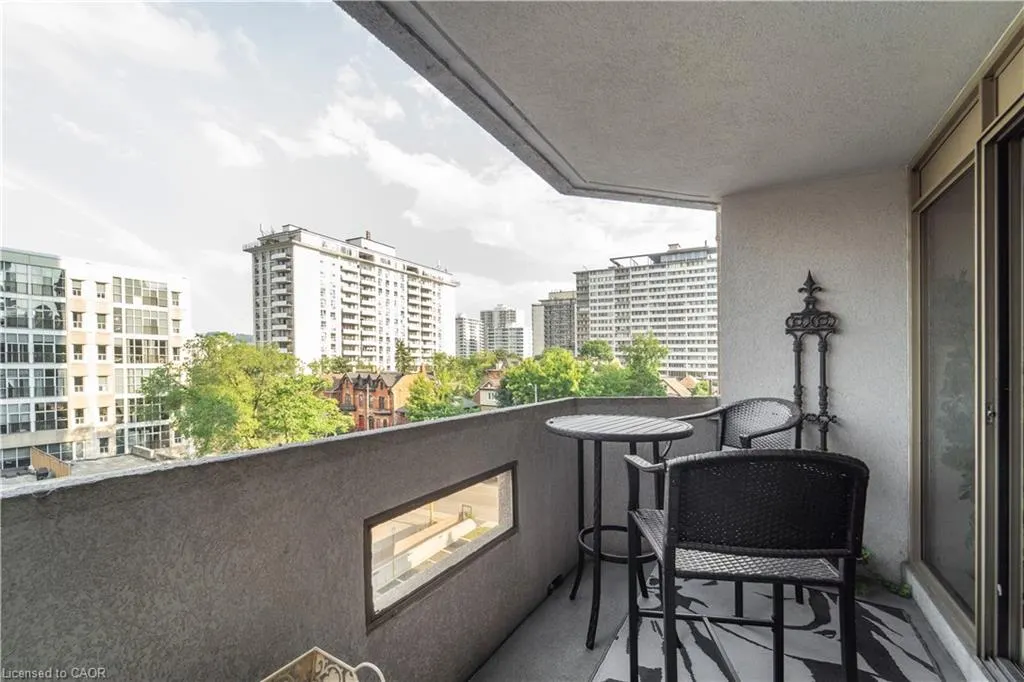 67 Caroline Street S, #501