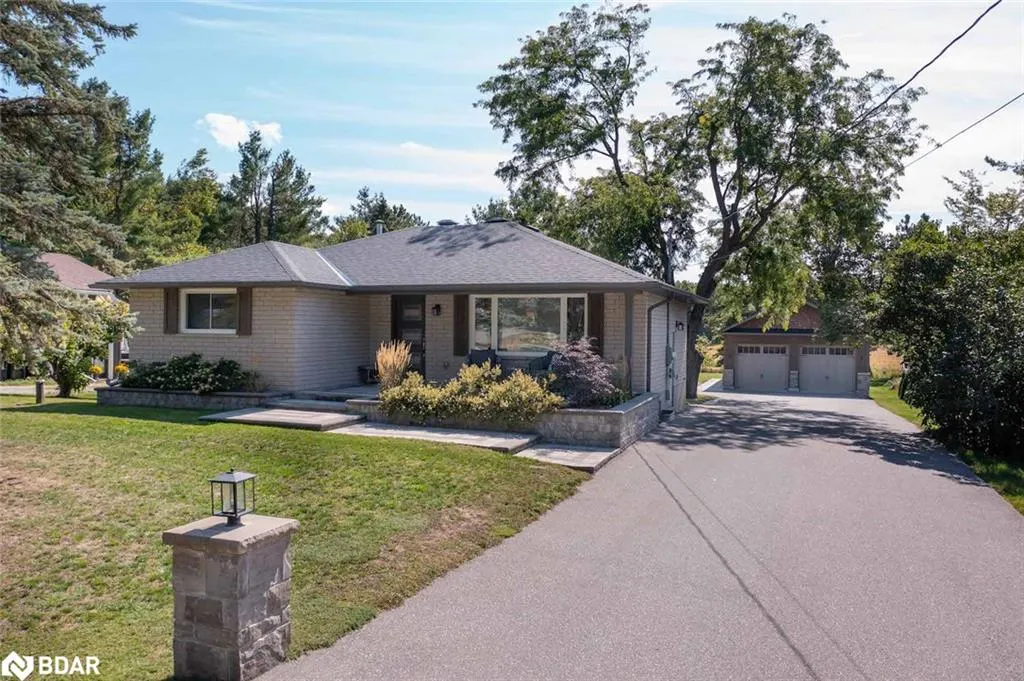 1193 Sunnidale Rd Road
