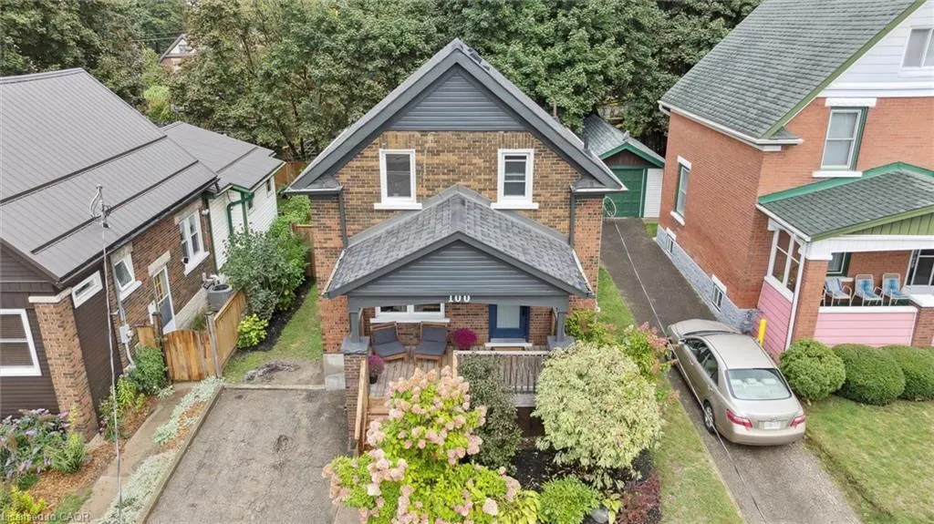 100 Dekay Street