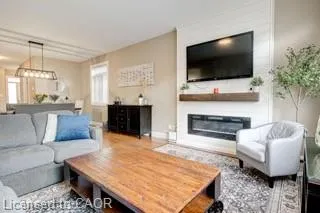 68 Challenger Avenue