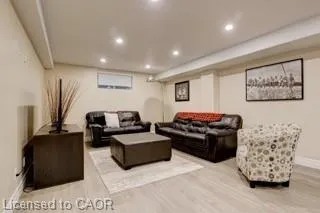 68 Challenger Avenue