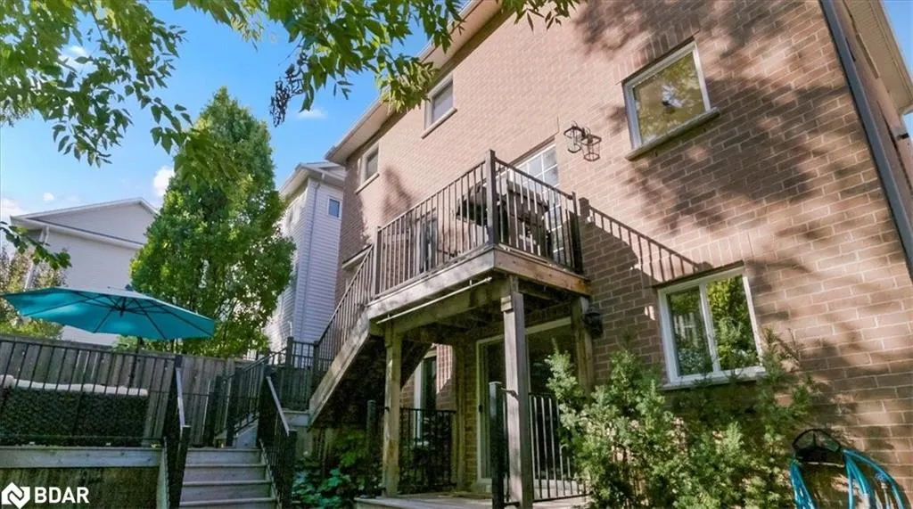 23 Woodlawn Court