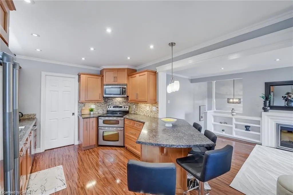 67 Westbury Crescent