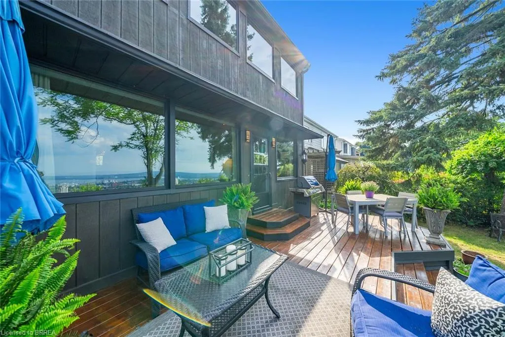 47 Mountain Park Avenue