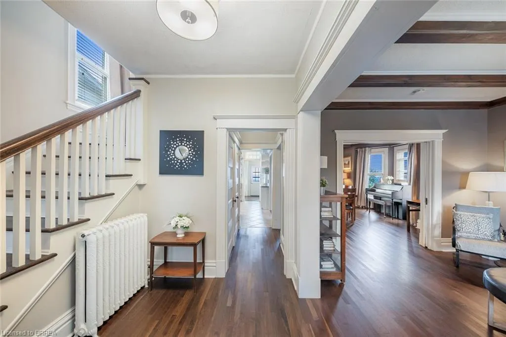 47 Mountain Park Avenue