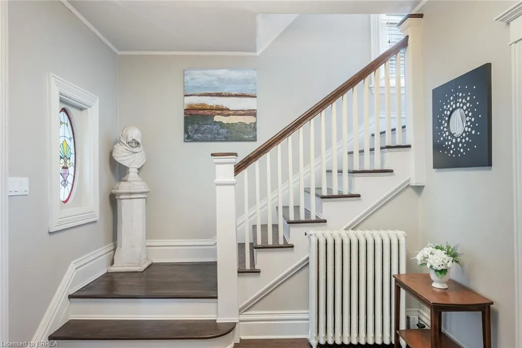 47 Mountain Park Avenue