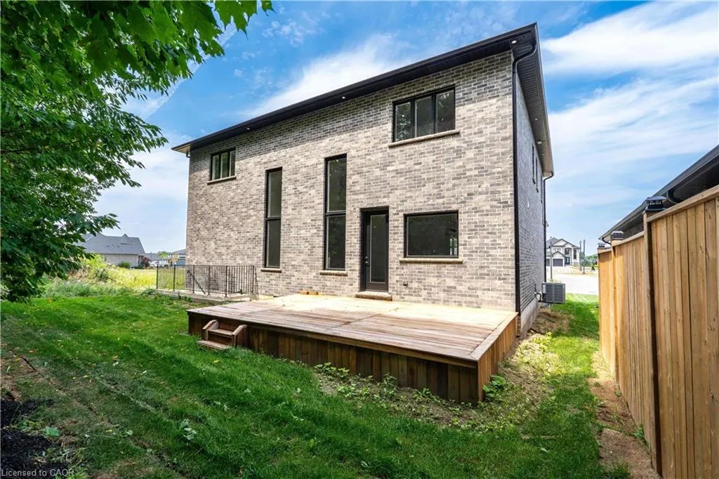 25 Sunview Drive