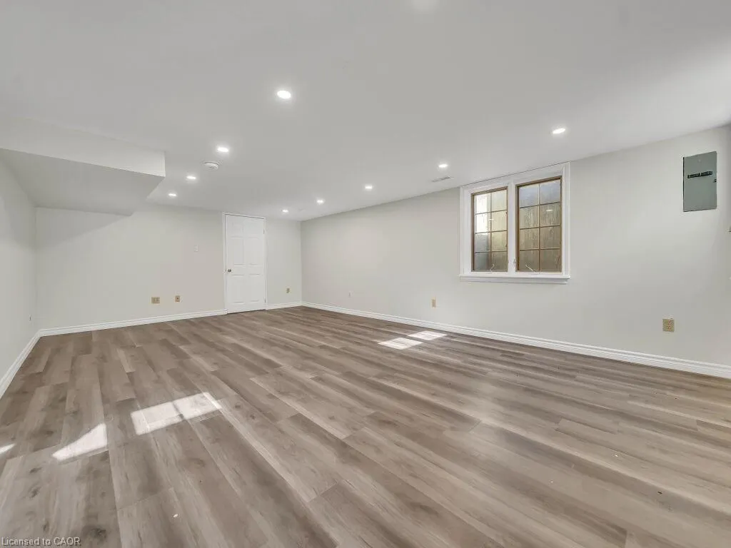 860 Vine Street