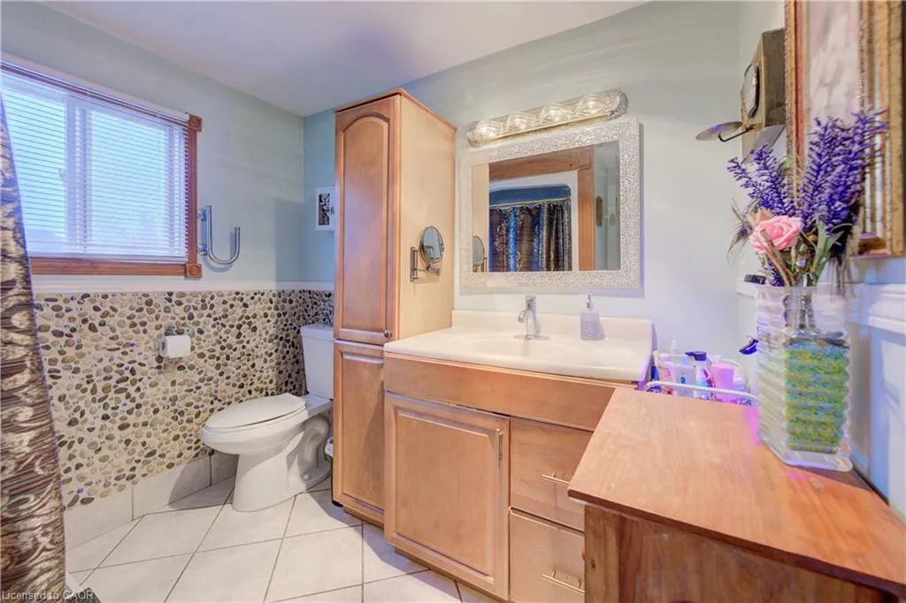 82 Timberlane Crescent