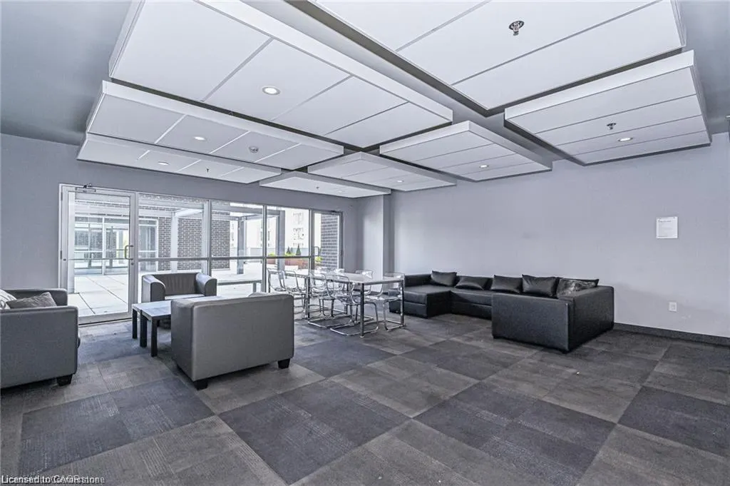318 Spruce Street, #1808