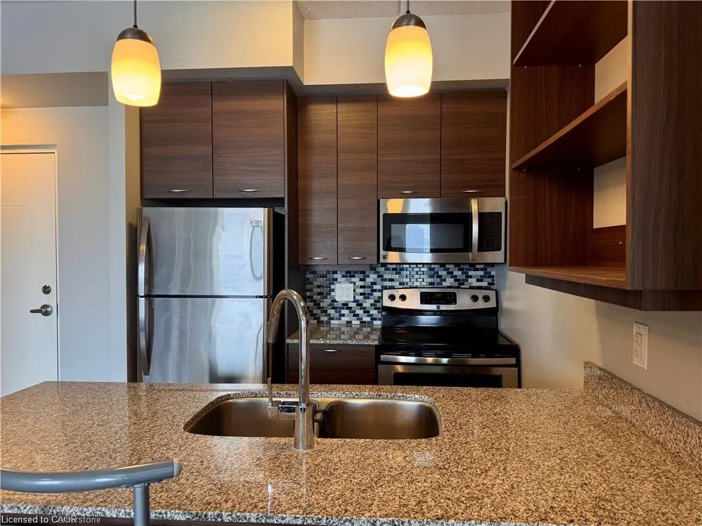 318 Spruce Street, #1808