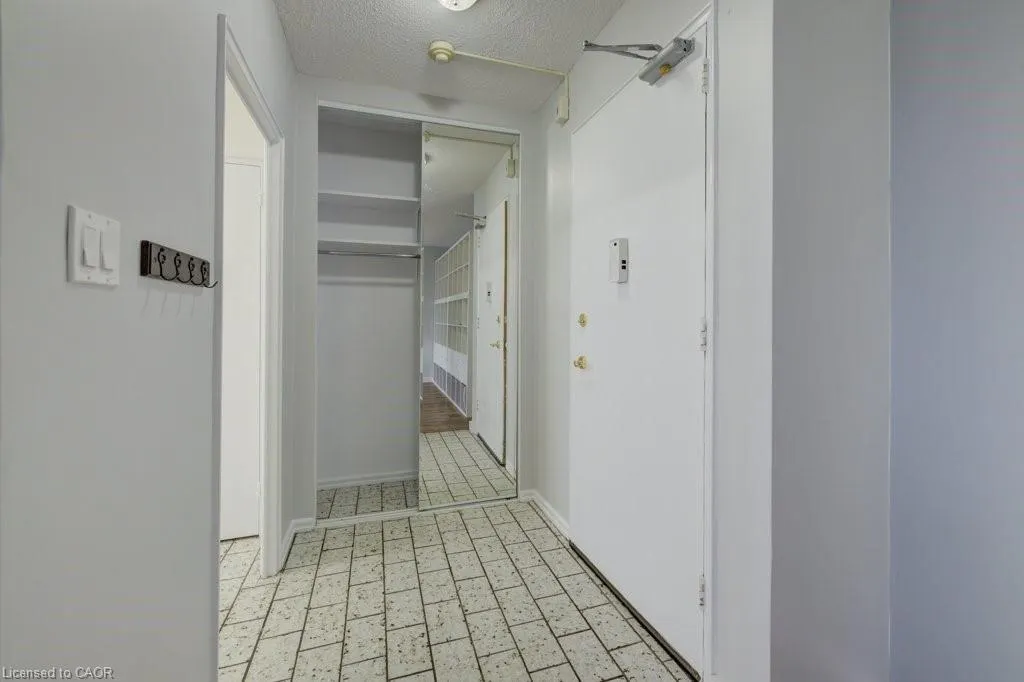 45 Westmount Road N, #602