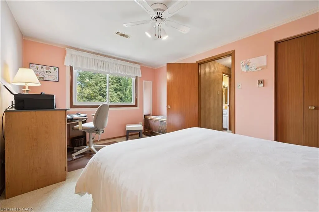 46 Larkspur Crescent