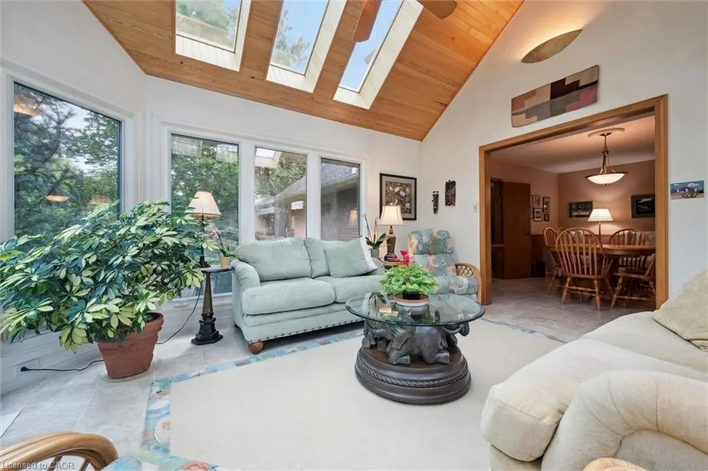 46 Larkspur Crescent
