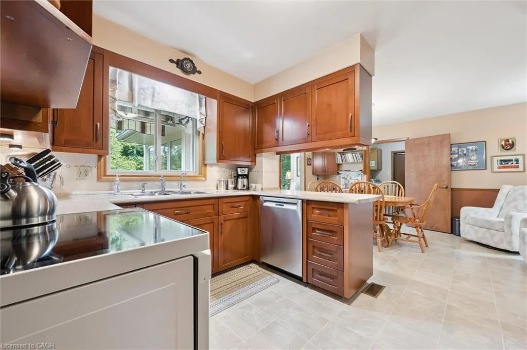 46 Larkspur Crescent