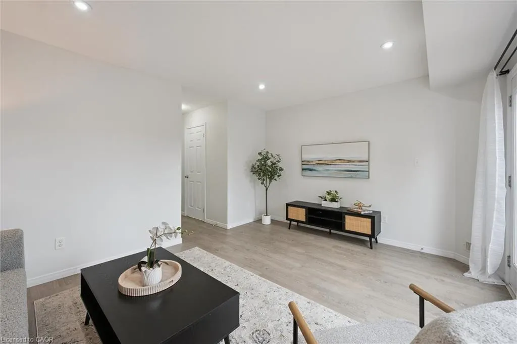 388 Old Huron Road, #3C