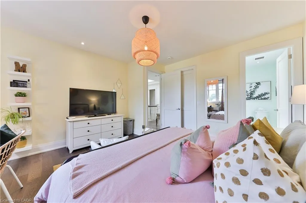 408 Saville Crescent