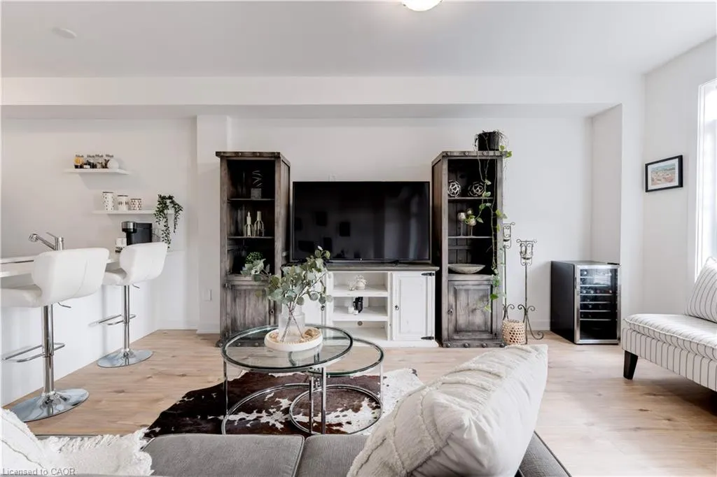 590 North Service Road, #46
