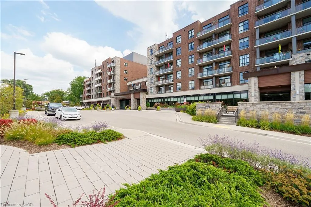 3290 New Street, #206