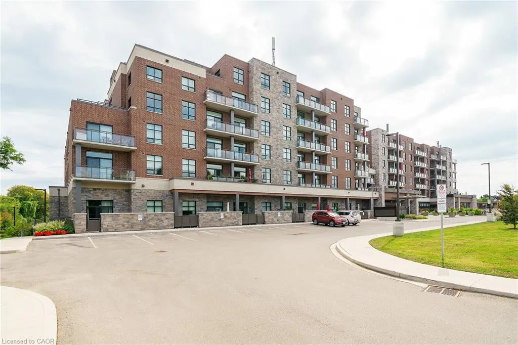3290 New Street, #206