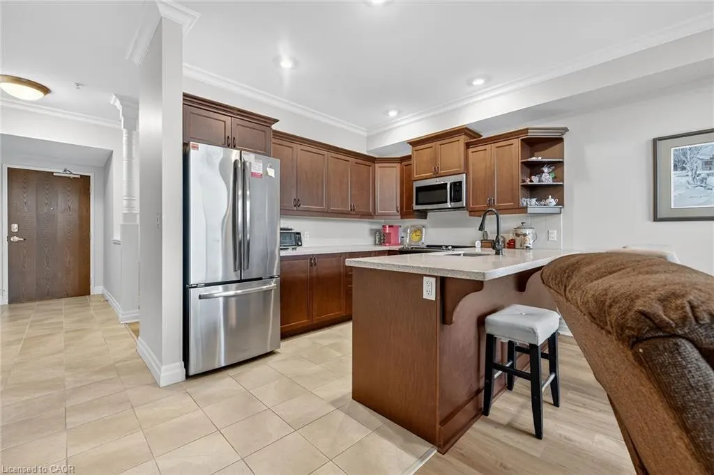 3290 New Street, #206