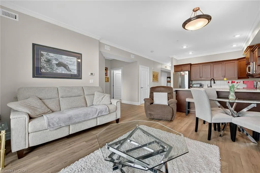 3290 New Street, #206