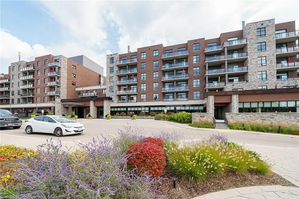 3290 New Street, #206