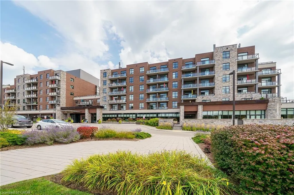 3290 New Street, #206