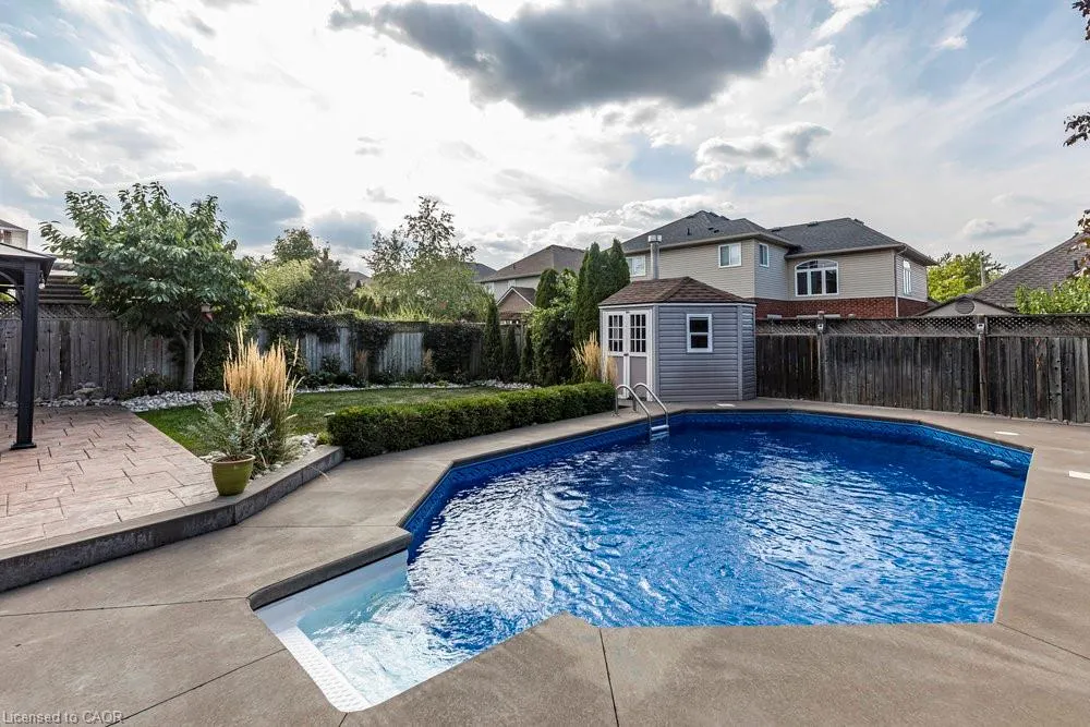 78 Silverlace Circle
