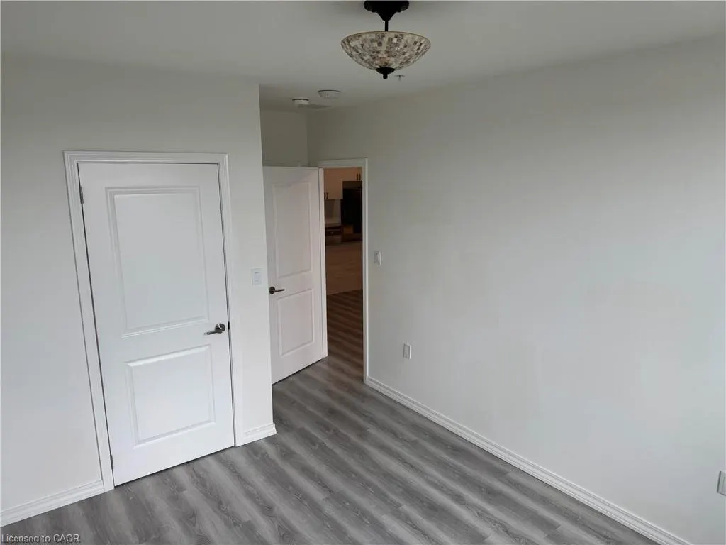 1098 Paisley Road, #103