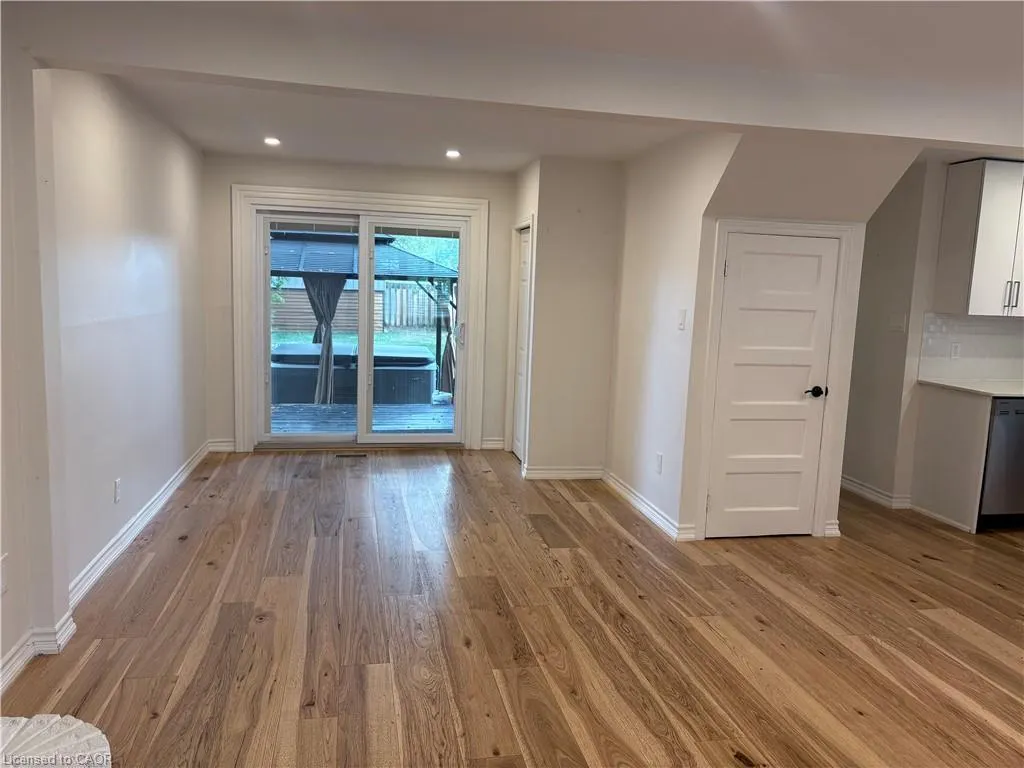 128 Wilkes Street