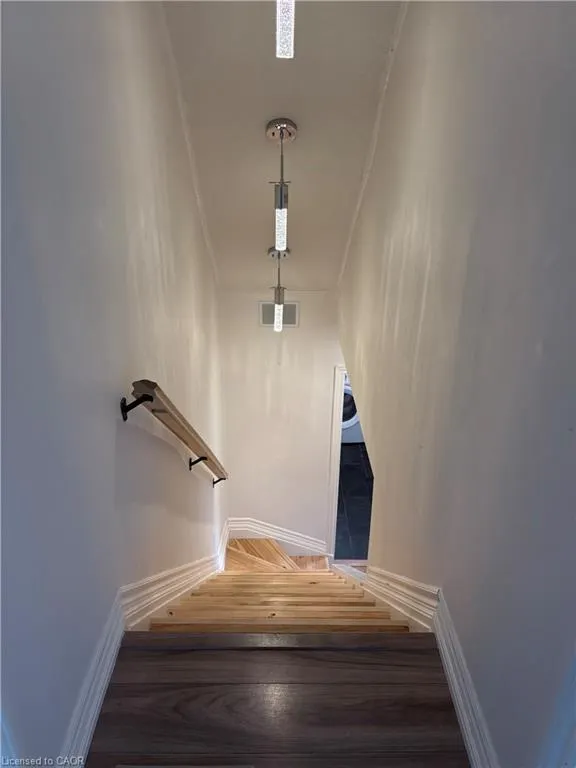 128 Wilkes Street