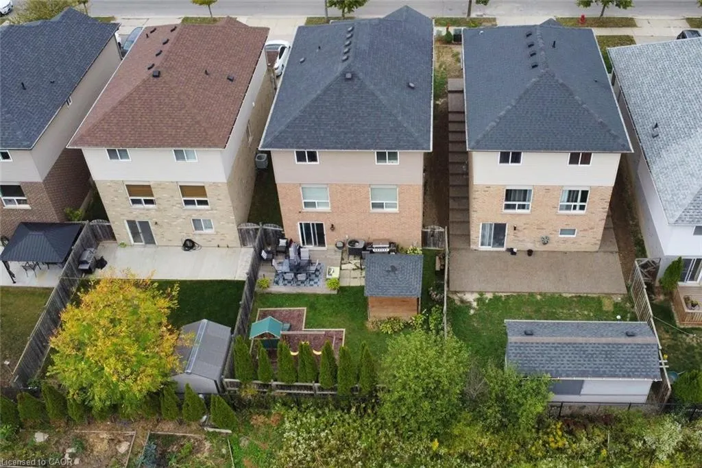 159 Thames Way