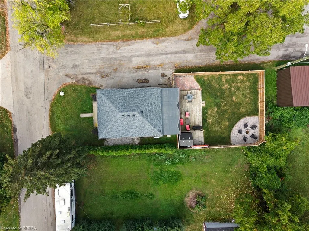 9 Curtis Avenue S