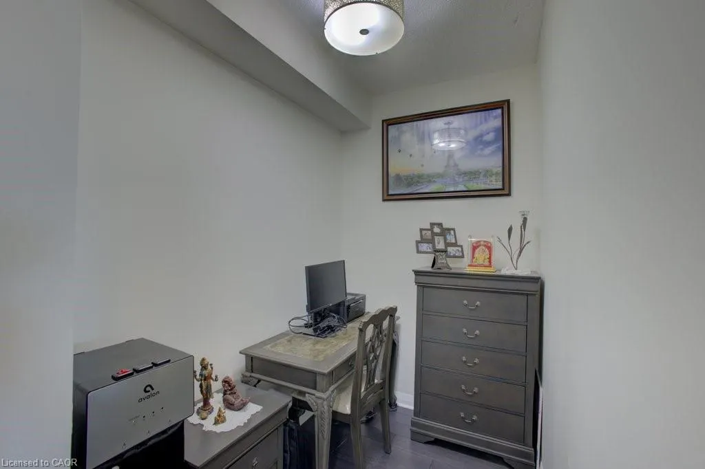75 Eglinton Avenue W, #1601