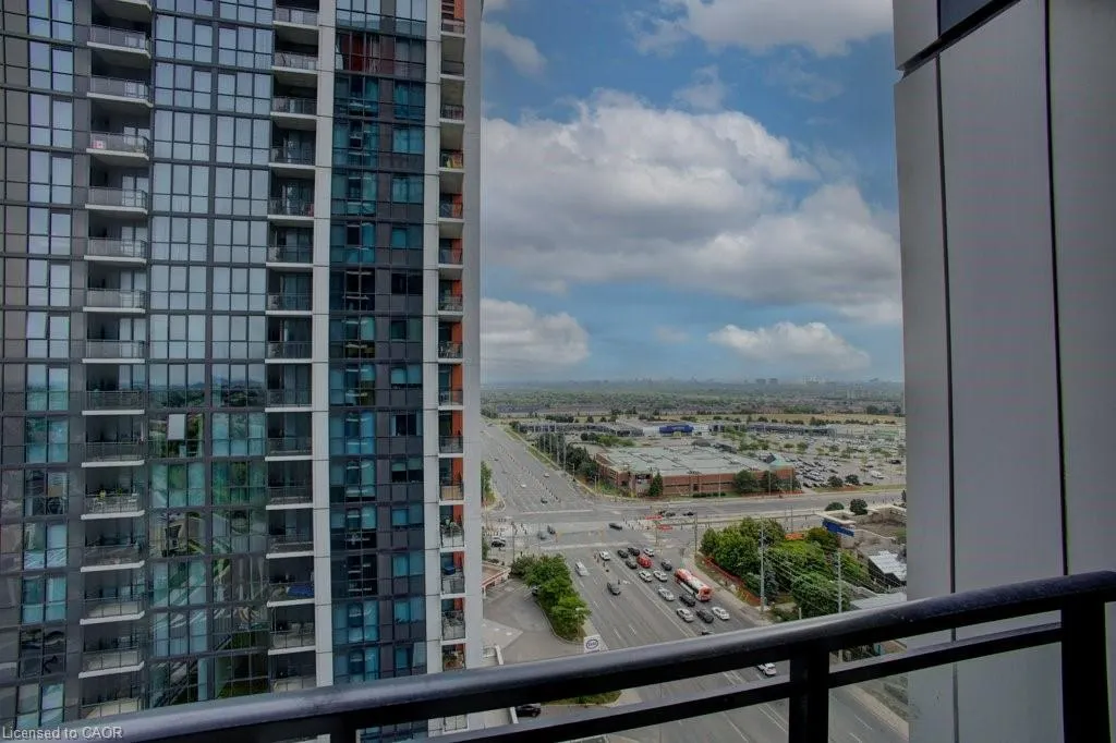 75 Eglinton Avenue W, #1601