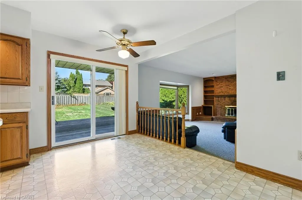 32 Deerpark Crescent