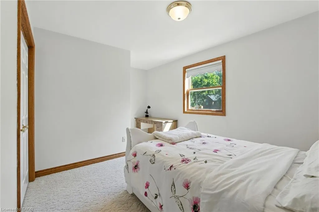 32 Deerpark Crescent
