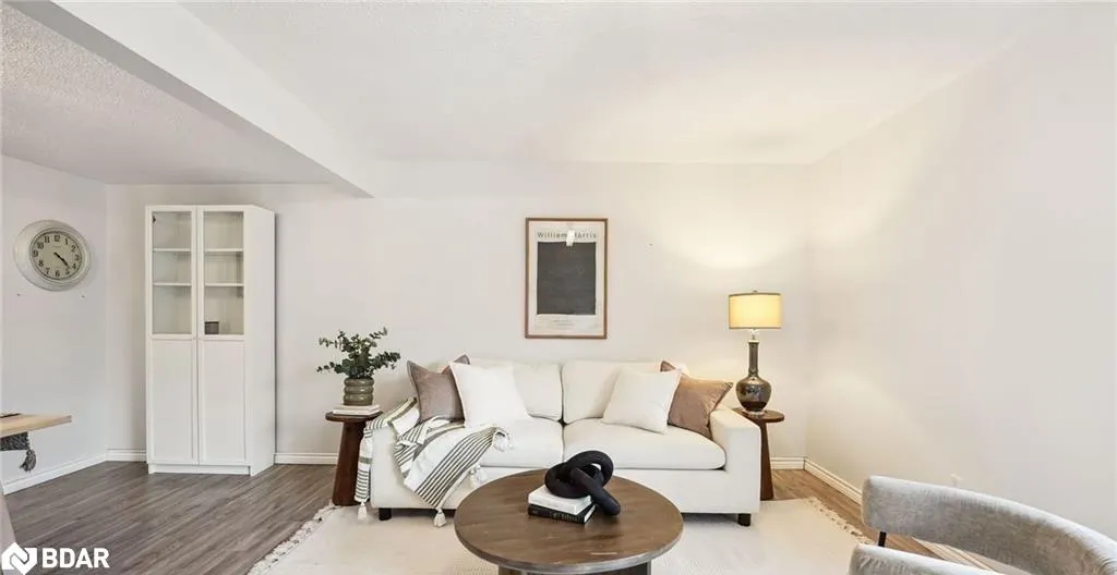 6855 Glen Erin Drive, #20