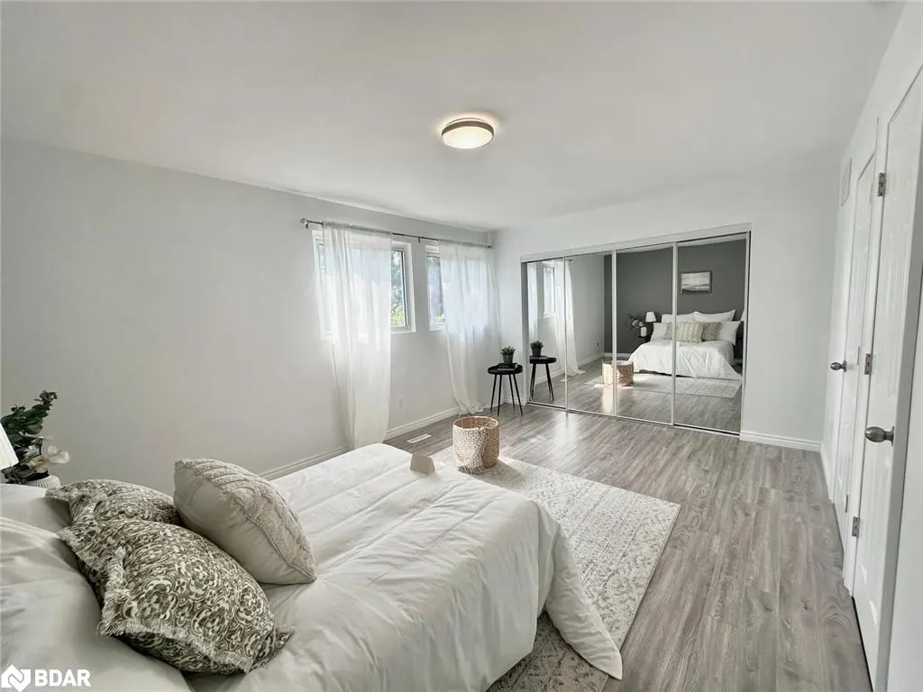 6855 Glen Erin Drive, #20