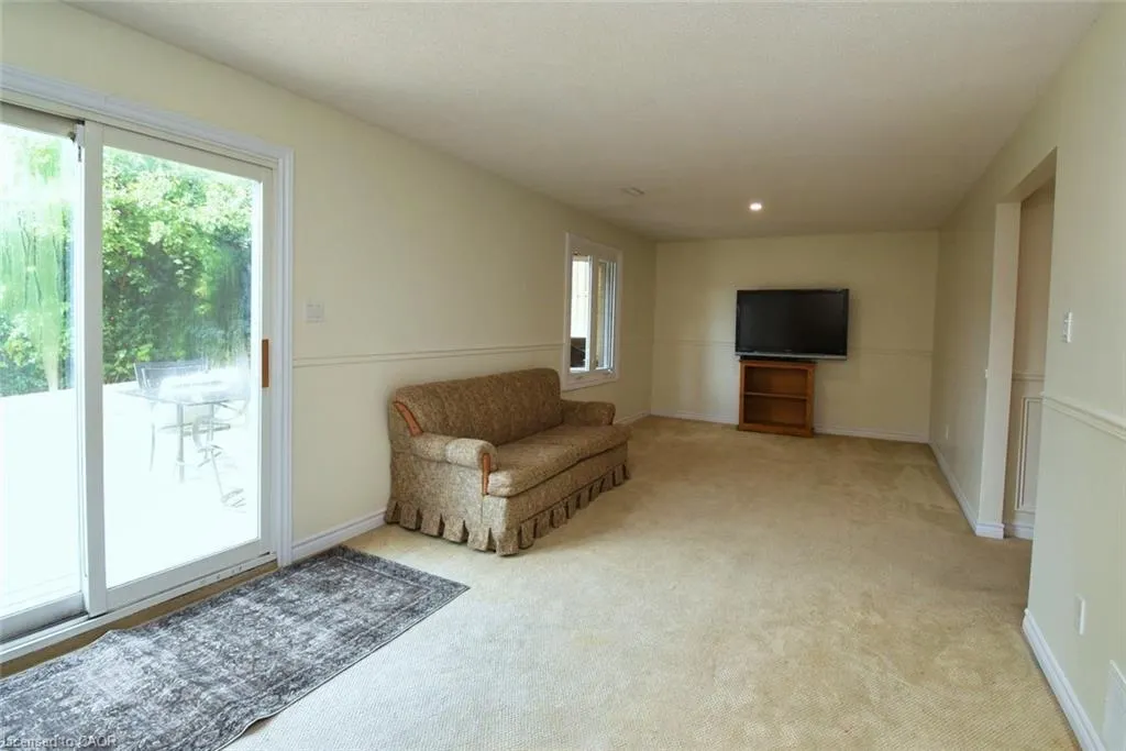 47 Highland Park Drive