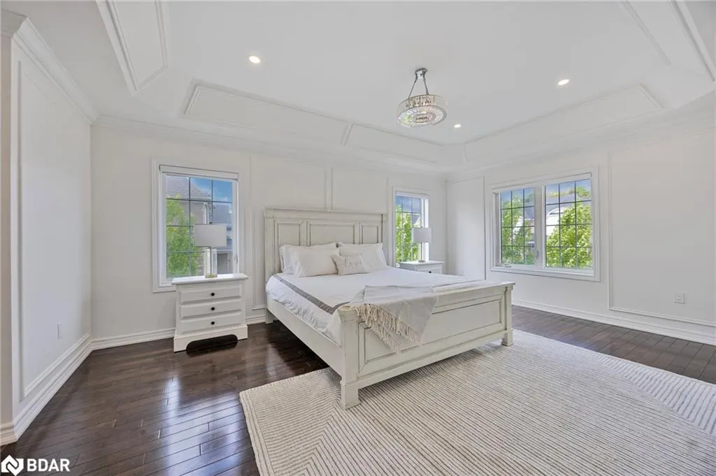 2 Copeland Crescent