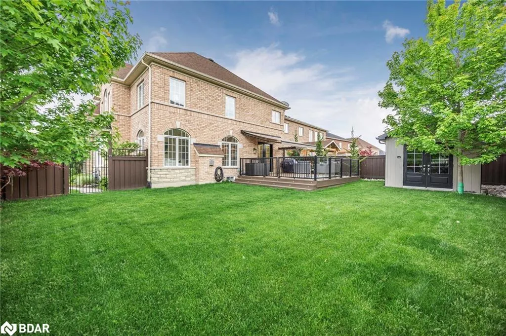 2 Copeland Crescent